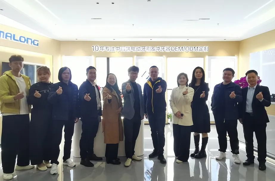 歡迎電子商會(huì)組織會(huì)員企業(yè)走進(jìn)西馬龍科技有限公司